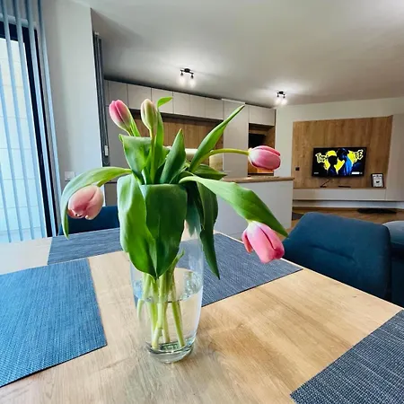 Freesia With Underground Parking סופיה