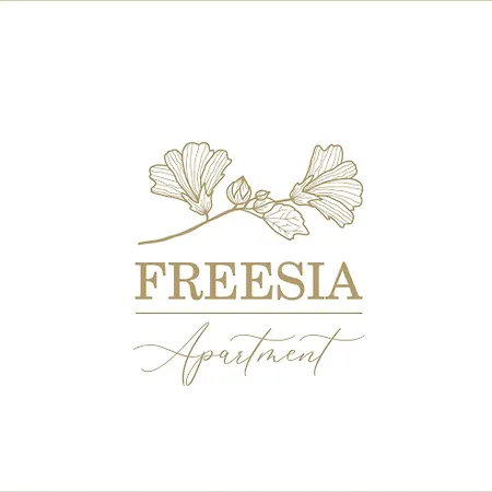 Freesia With Underground Parking Apartment *