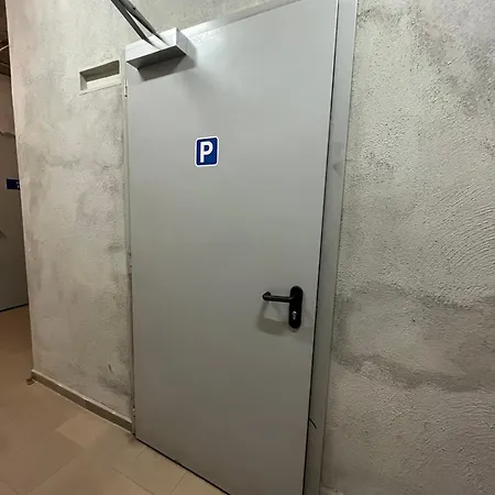 Freesia With Underground Parking Apartment Sofia